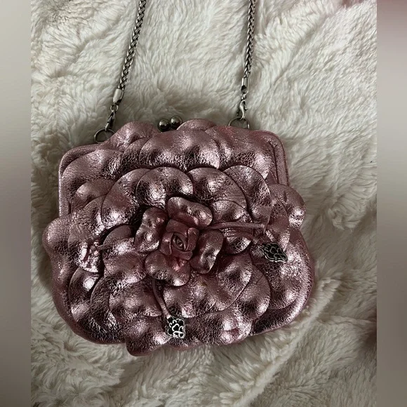 Brighton Crossbody Purse Rosalie Flower Rose
Metallic Pink Leather - Picture 9 of 9